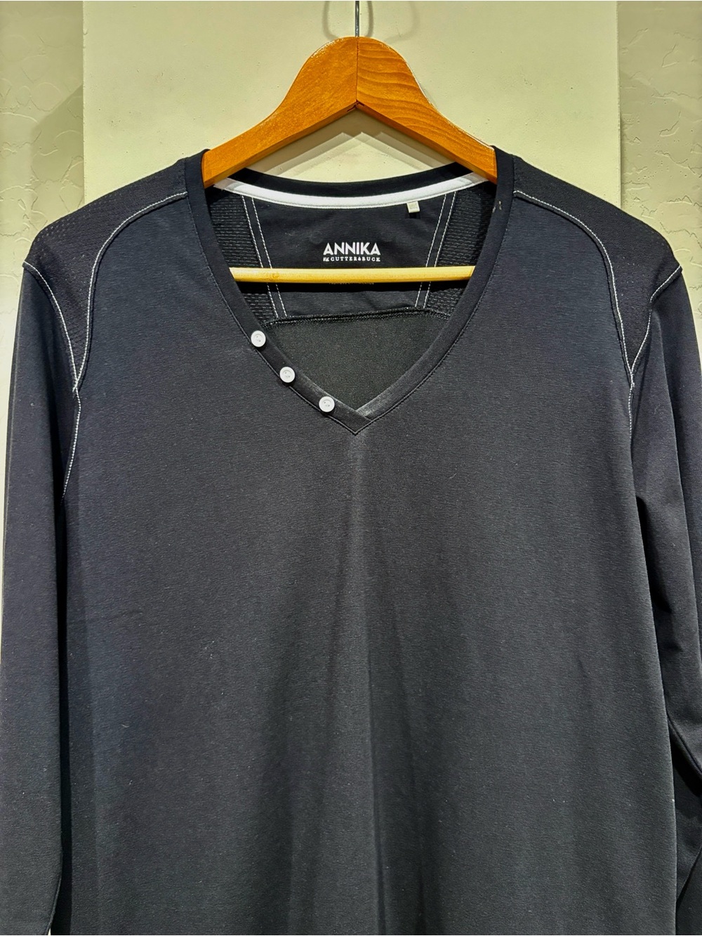 Cutter & Buck Women's Long Sleeve V-Neck Top in Raven Black with White Stitching